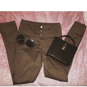 Brown high waist jeans